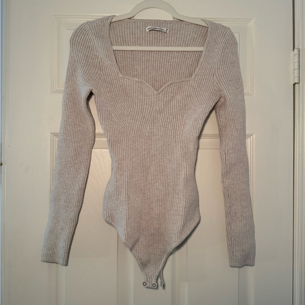 Abercrombie & Fitch Ribbed Knit Corset Style Bodysuit - Light Gray - size medium